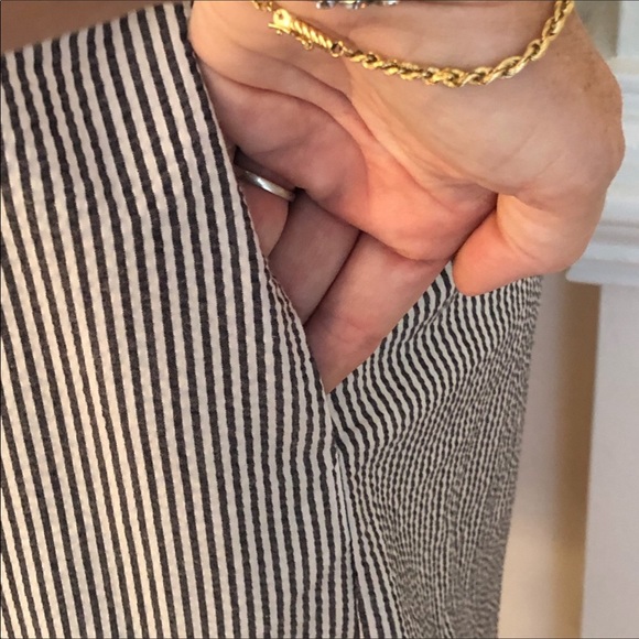 Banana Republic Seersucker Ruffle Dress - Picture 5 of 16